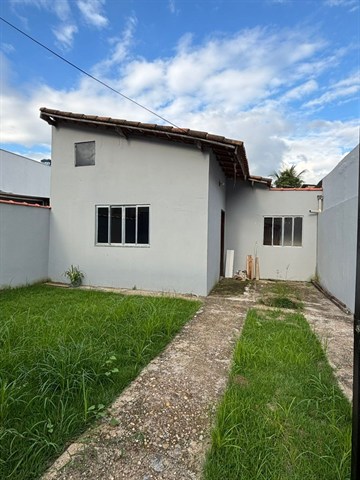 Casa à Venda