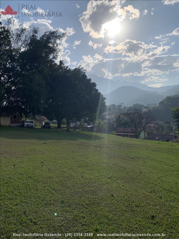 Terreno a Venda no Penedo em Itatiaia