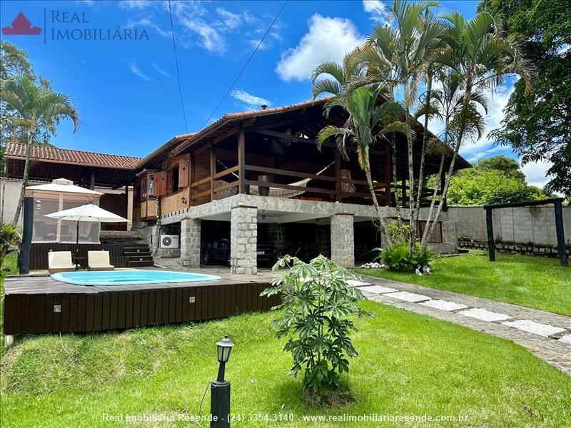 Casa a Venda no Jardim Martineli em Itatiaia