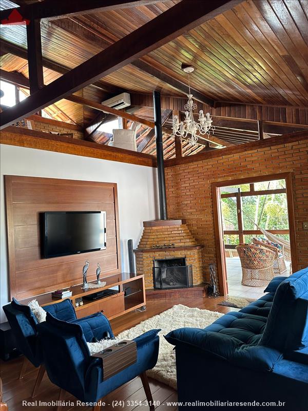 Casa a Venda no Jardim Martineli em Itatiaia