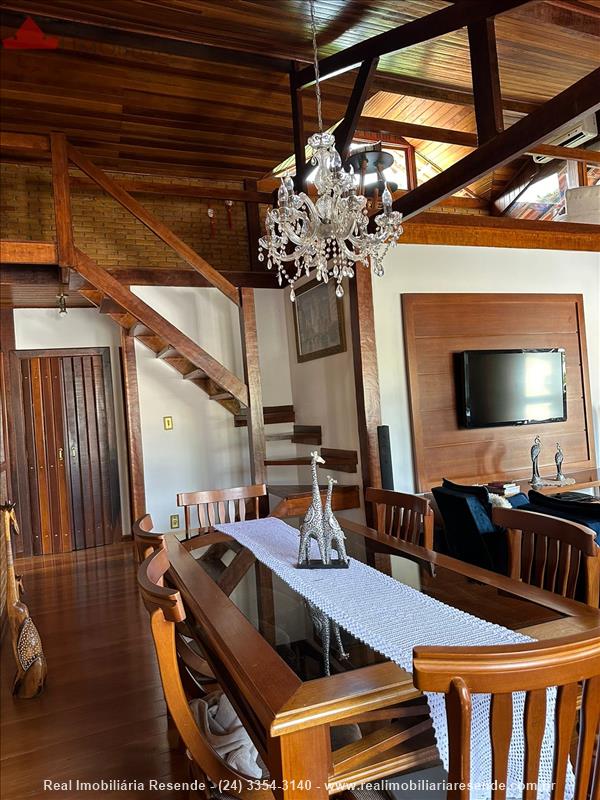Casa a Venda no Jardim Martineli em Itatiaia