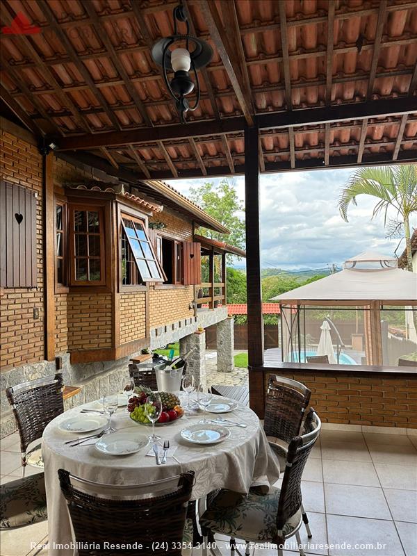 Casa a Venda no Jardim Martineli em Itatiaia