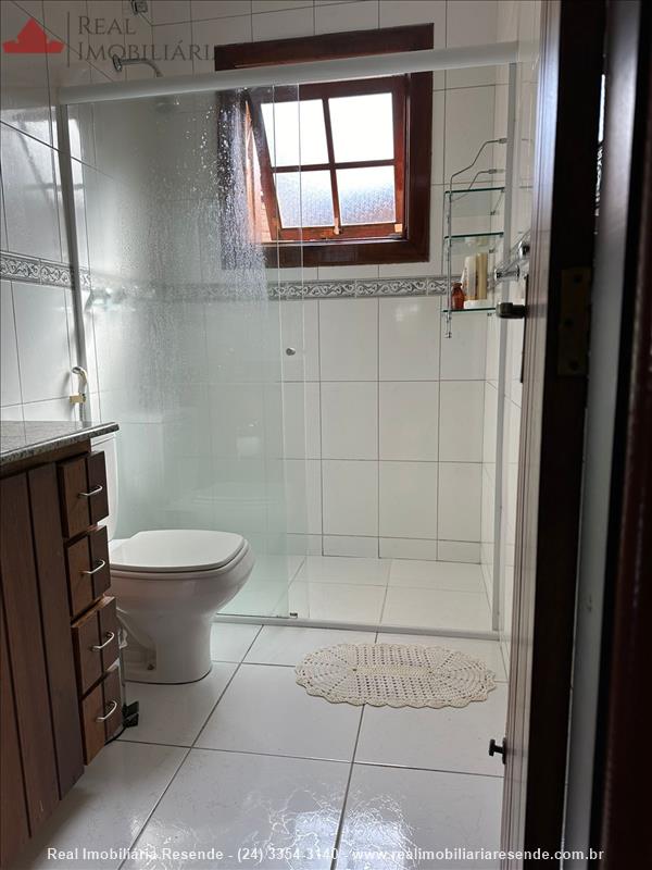 Casa a Venda no Jardim Martineli em Itatiaia