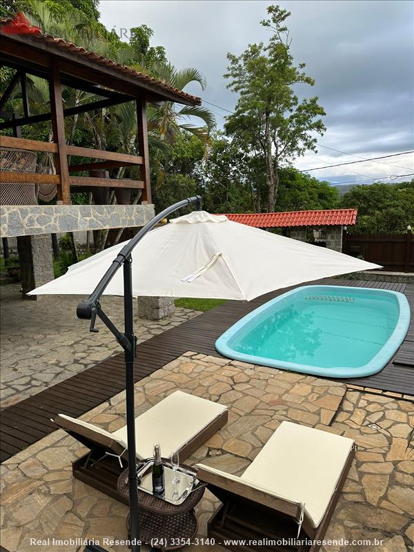 Casa a Venda no Jardim Martineli em Itatiaia