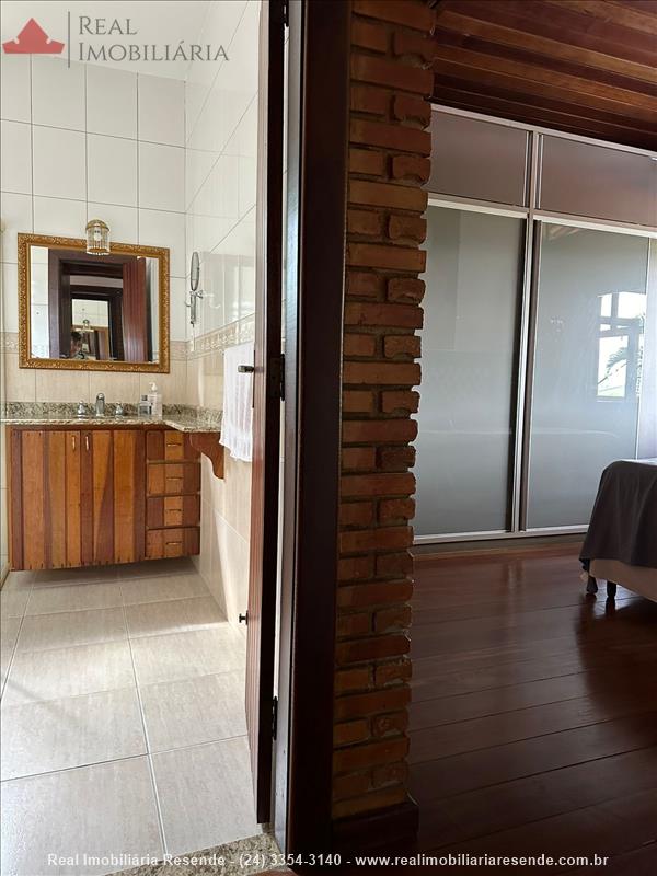 Casa a Venda no Jardim Martineli em Itatiaia