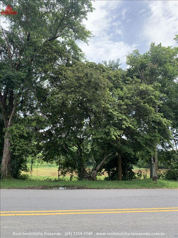 Terreno a Venda no Comercial em Resende