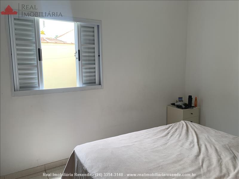 Casa a Venda no Jardim D'Oeste em Resende