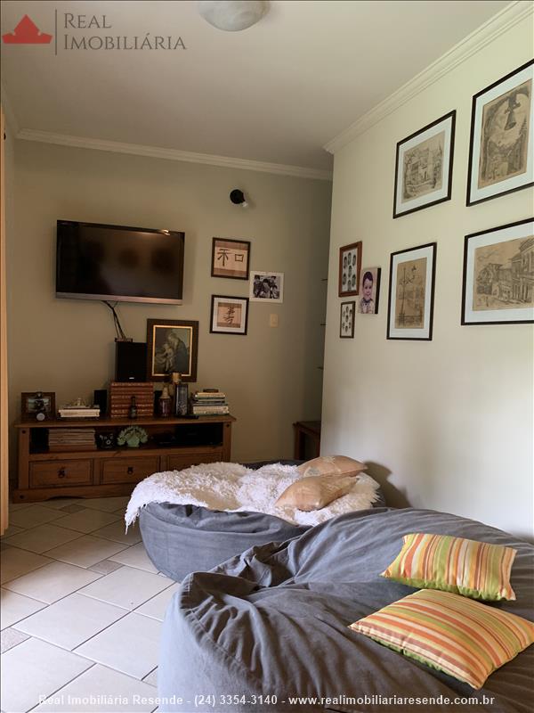 Casa a Venda no Morada da Colina I II III em Resende