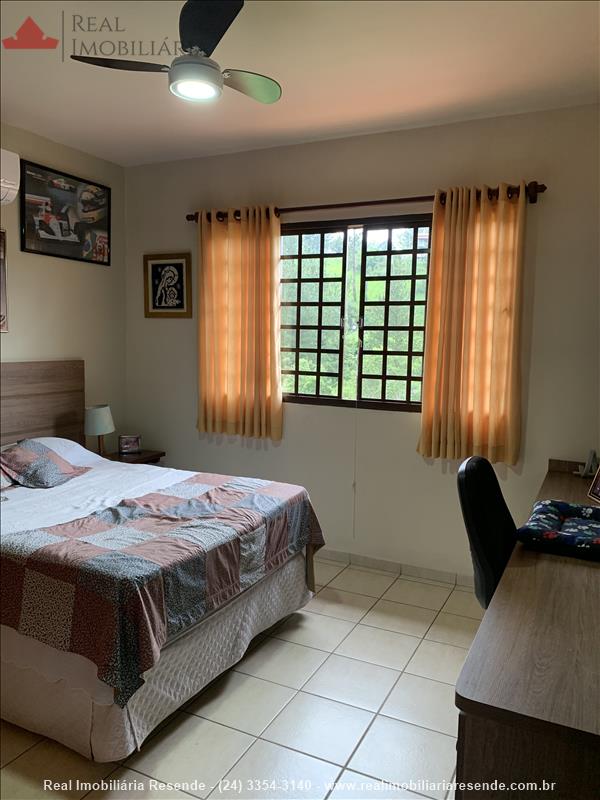 Casa a Venda no Morada da Colina I II III em Resende