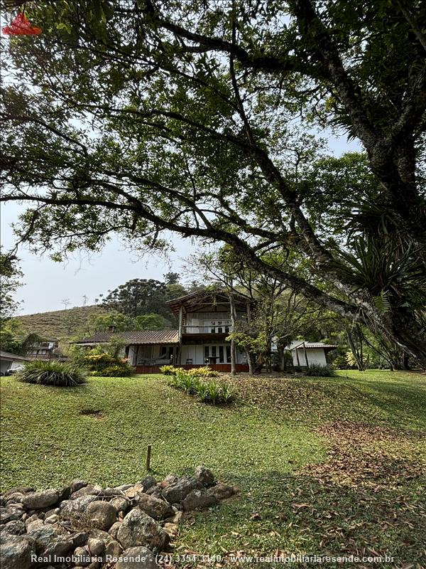Casa a Venda no Centro em Visconde de Mauá (Resende)