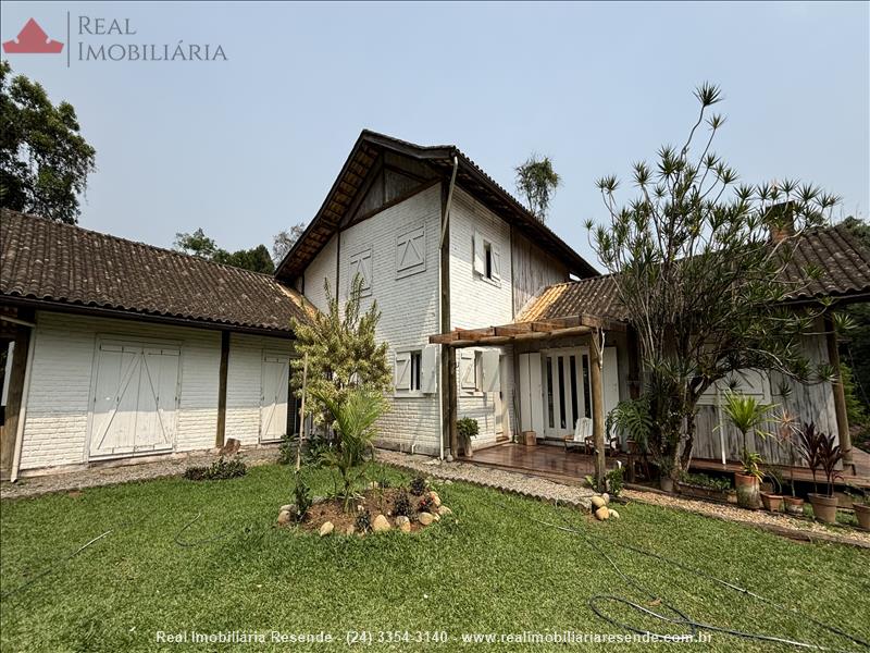 Casa a Venda no Centro em Visconde de Mauá (Resende)