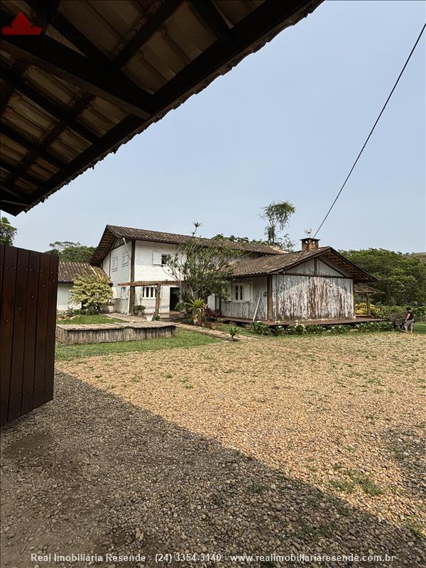 Casa a Venda no Centro em Visconde de Mauá (Resende)