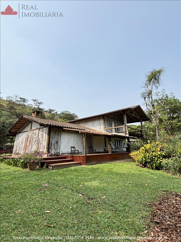 Casa a Venda no Centro em Visconde de Mauá (Resende)