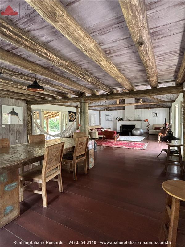 Casa a Venda no Centro em Visconde de Mauá (Resende)