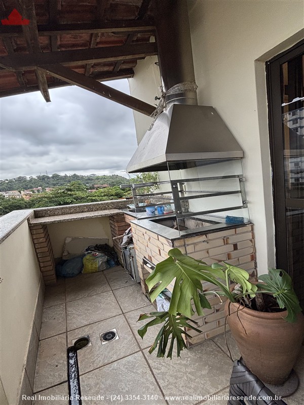 Cobertura a Venda no Centro em Resende