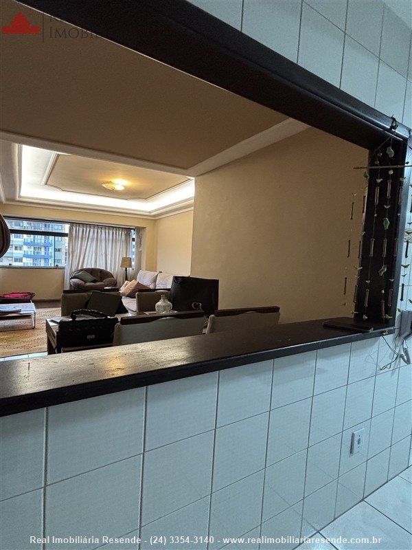 Cobertura a Venda no Centro em Resende