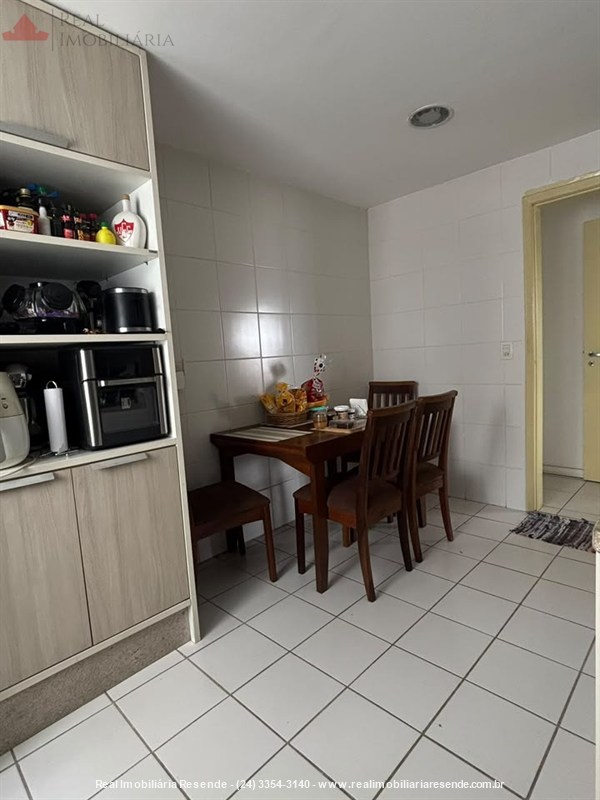 Apartamento a Venda no Comercial em Resende - Foto do Im�vel