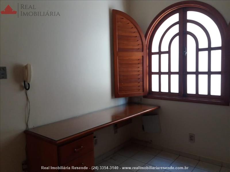 Casa a Venda no Jardim Brasília 2 em Resende