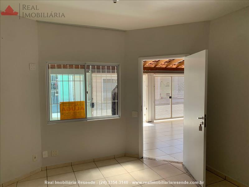 Casa a Venda no Jardim Alegria em Resende