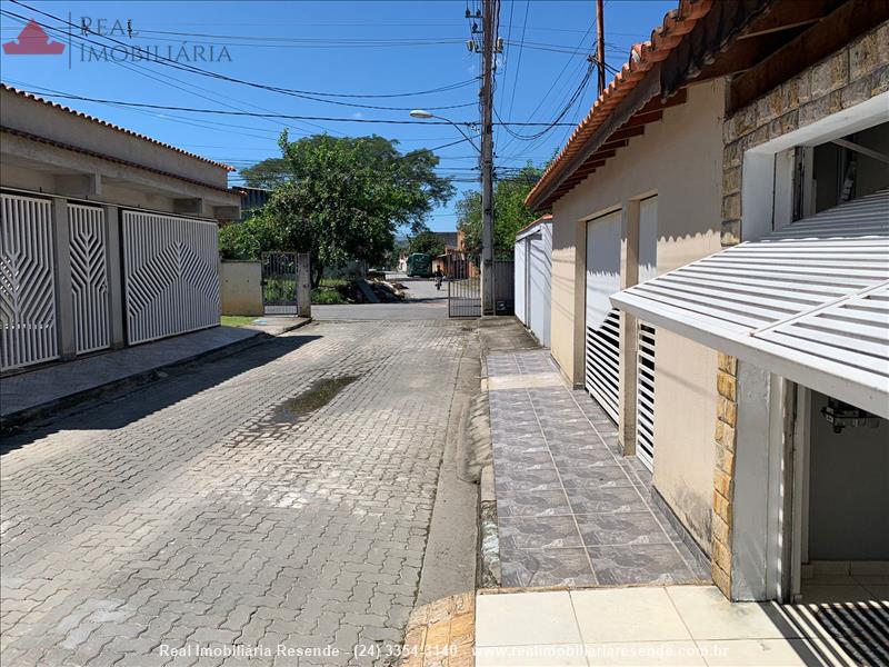 Casa a Venda no Jardim Alegria em Resende